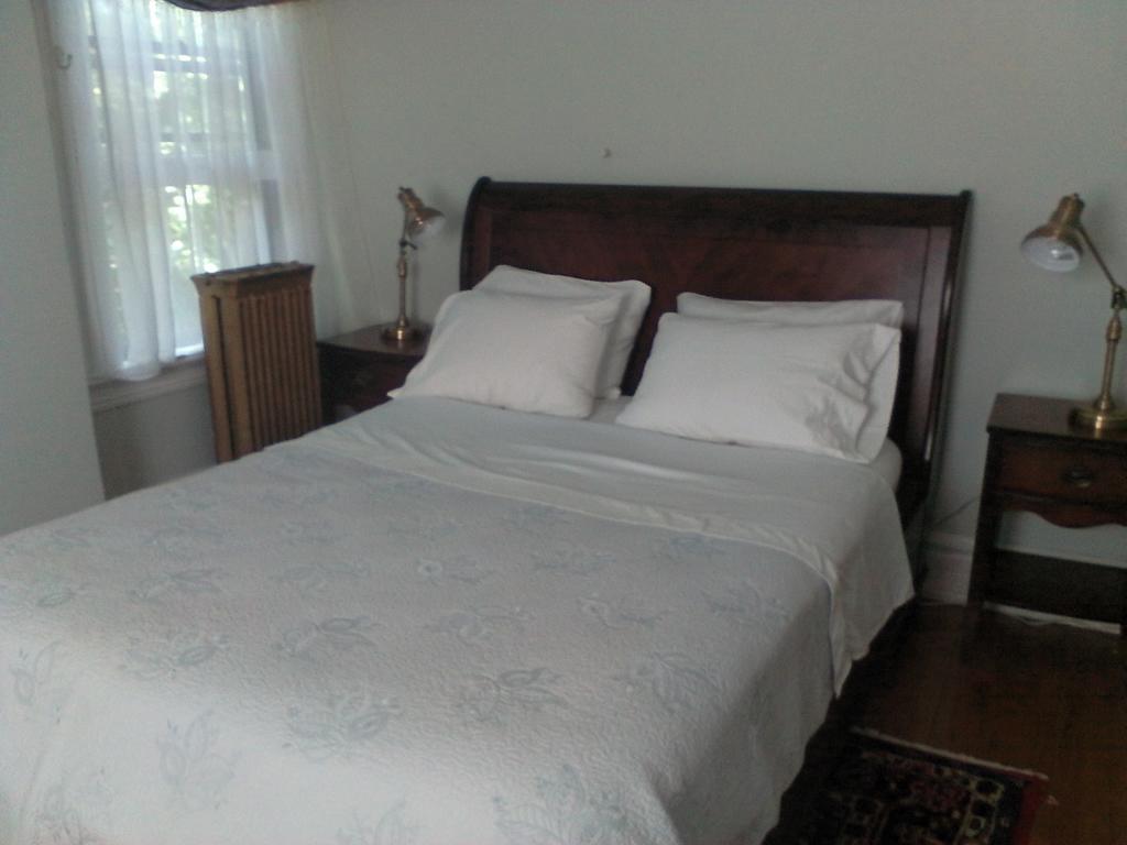 A Kingston Bed & Breakfast Exterior foto