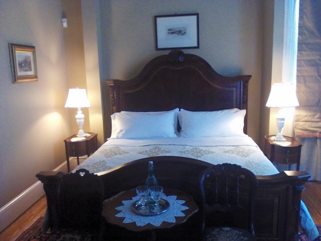 A Kingston Bed & Breakfast Exterior foto