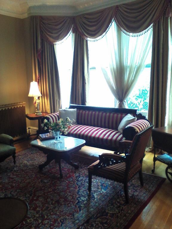 A Kingston Bed & Breakfast Exterior foto