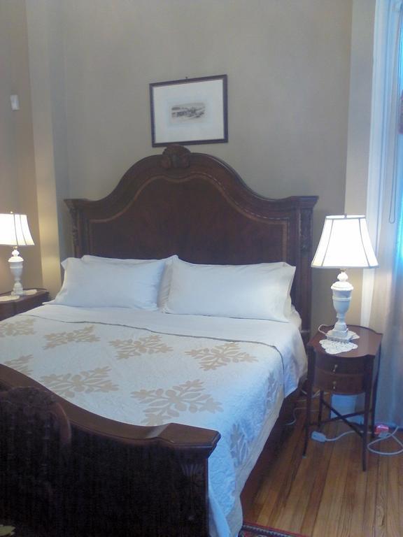 A Kingston Bed & Breakfast Exterior foto